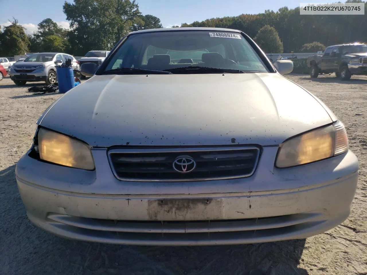 2000 Toyota Camry Ce VIN: 4T1BG22K2YU670745 Lot: 74808974