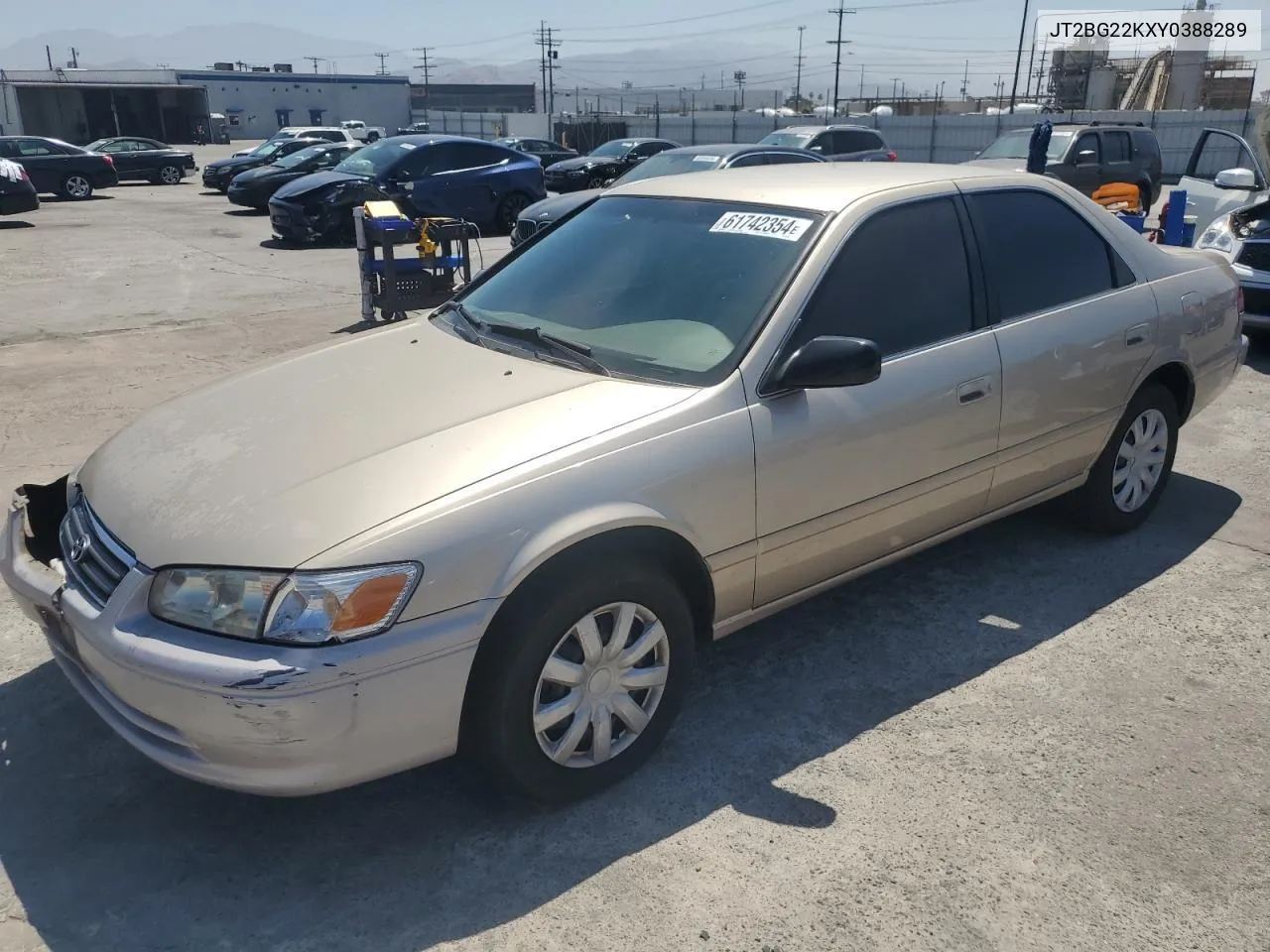 2000 Toyota Camry Ce VIN: JT2BG22KXY0388289 Lot: 75473594