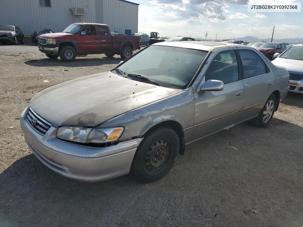 2000 Toyota Camry Le VIN: JT2BG28K2Y0392568 Lot: 75747844