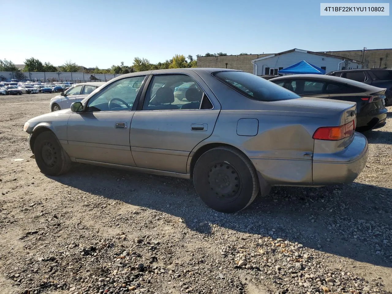 2000 Toyota Camry Le VIN: 4T1BF22K1YU110802 Lot: 76319374