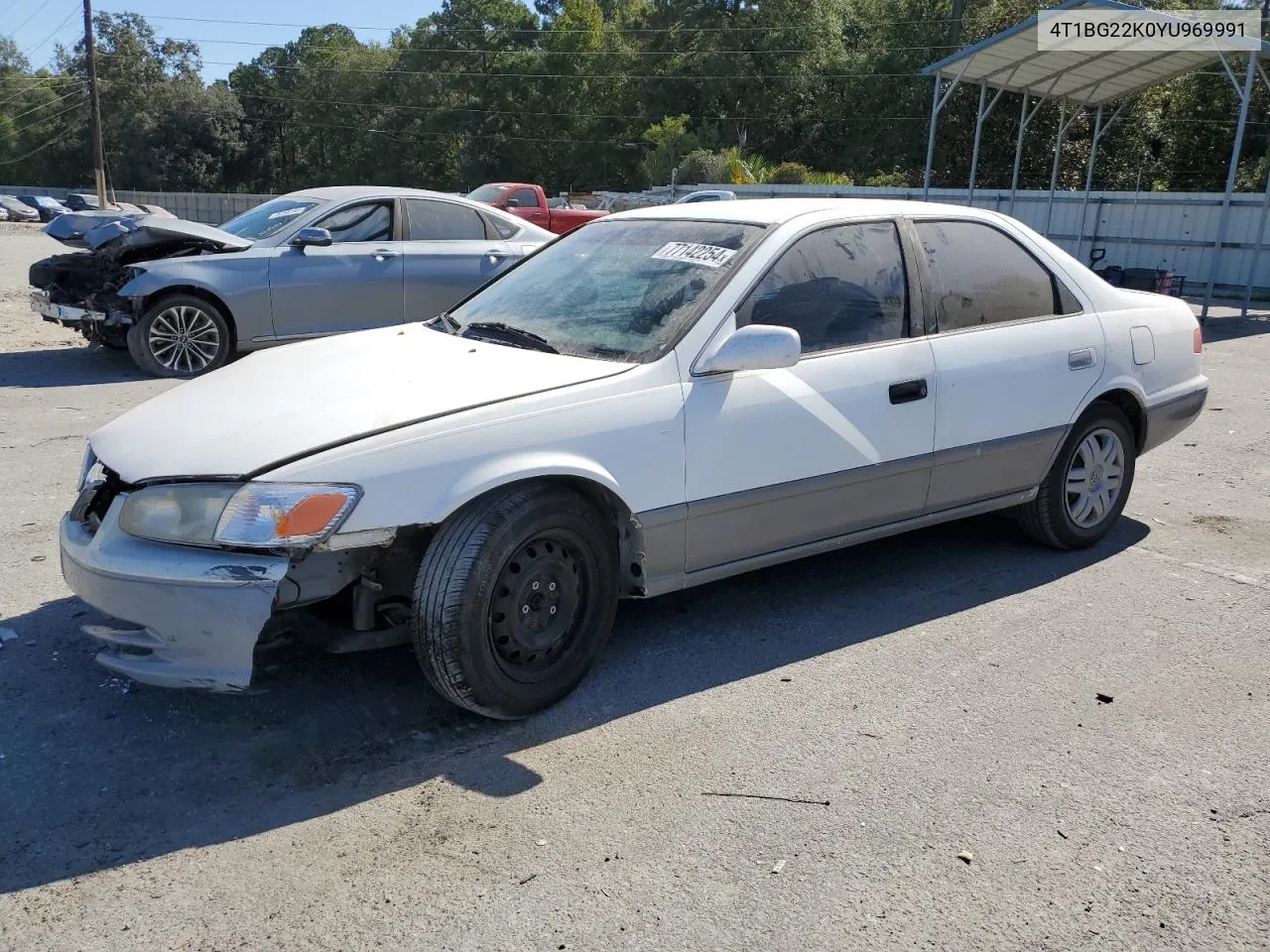 2000 Toyota Camry Ce VIN: 4T1BG22K0YU969991 Lot: 77142254