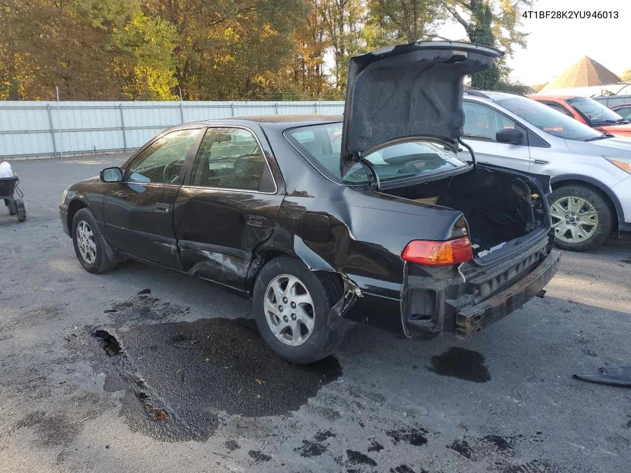 2000 Toyota Camry Le VIN: 4T1BF28K2YU946013 Lot: 77214884