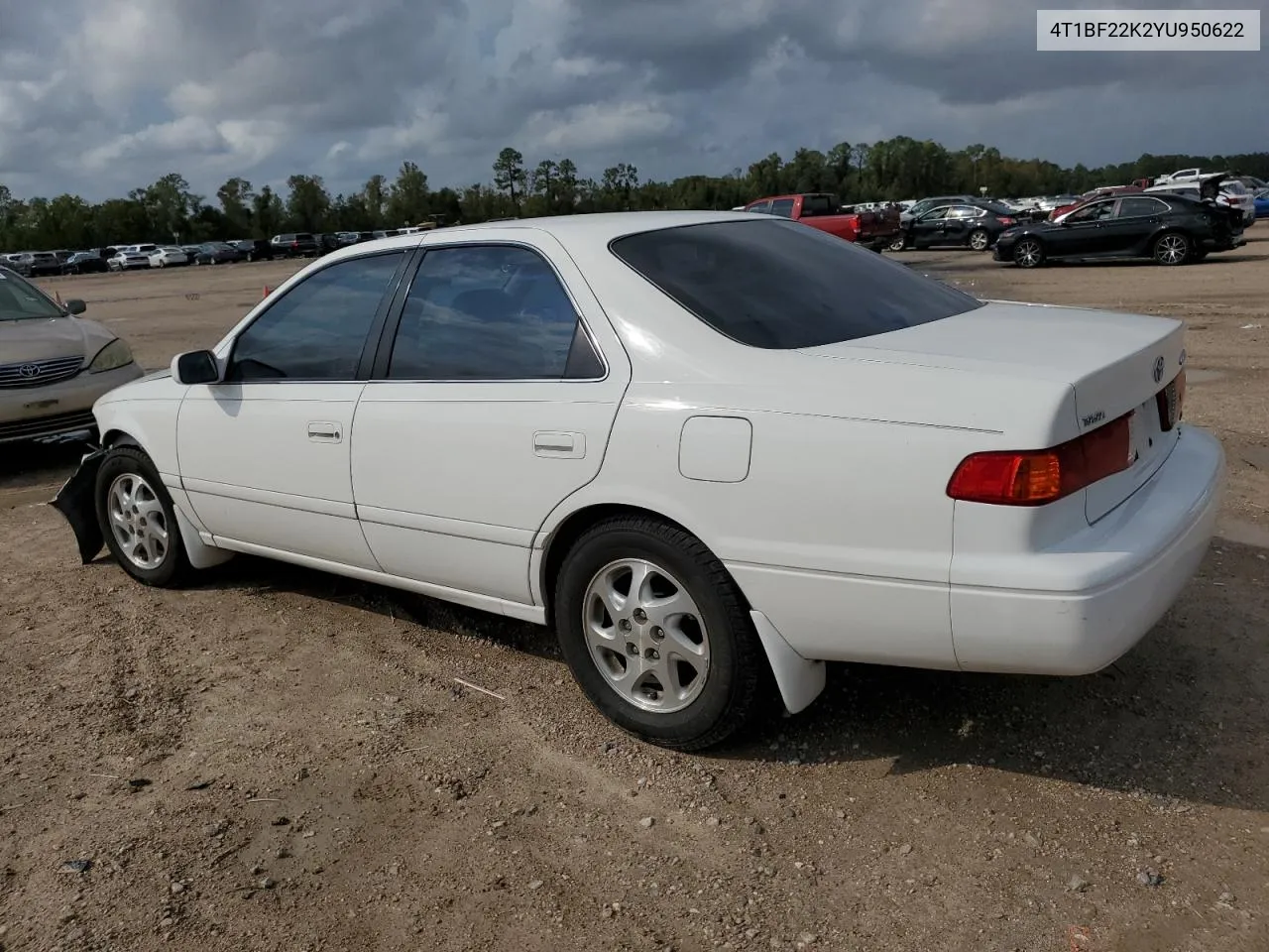 2000 Toyota Camry Le VIN: 4T1BF22K2YU950622 Lot: 77961644