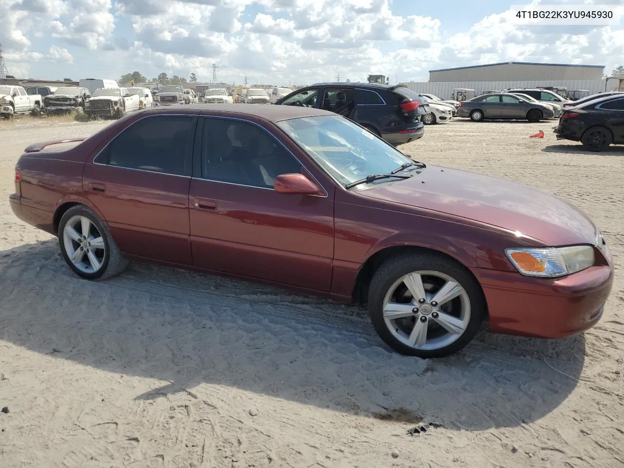 2000 Toyota Camry Ce VIN: 4T1BG22K3YU945930 Lot: 77962304