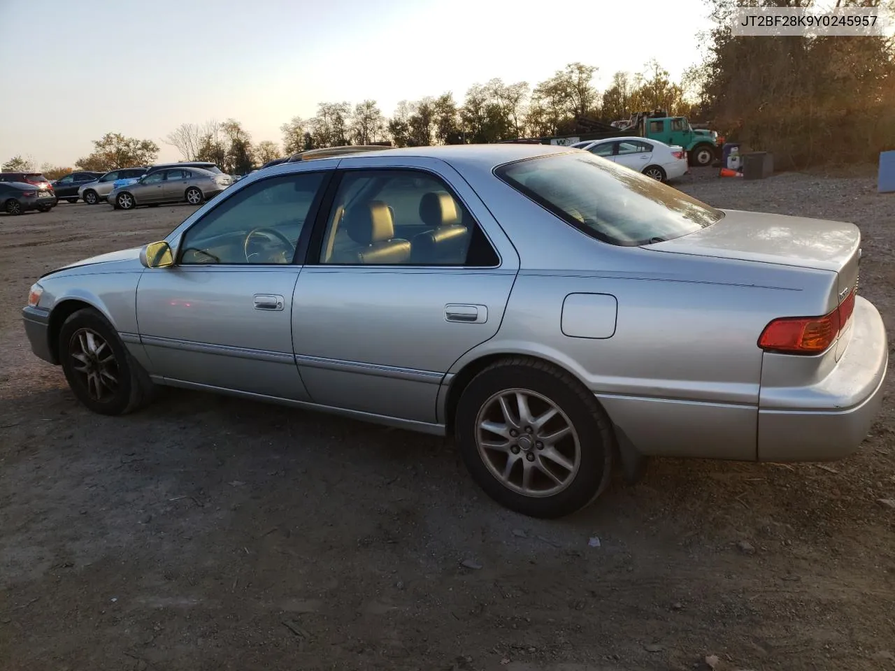 2000 Toyota Camry Le VIN: JT2BF28K9Y0245957 Lot: 78207104