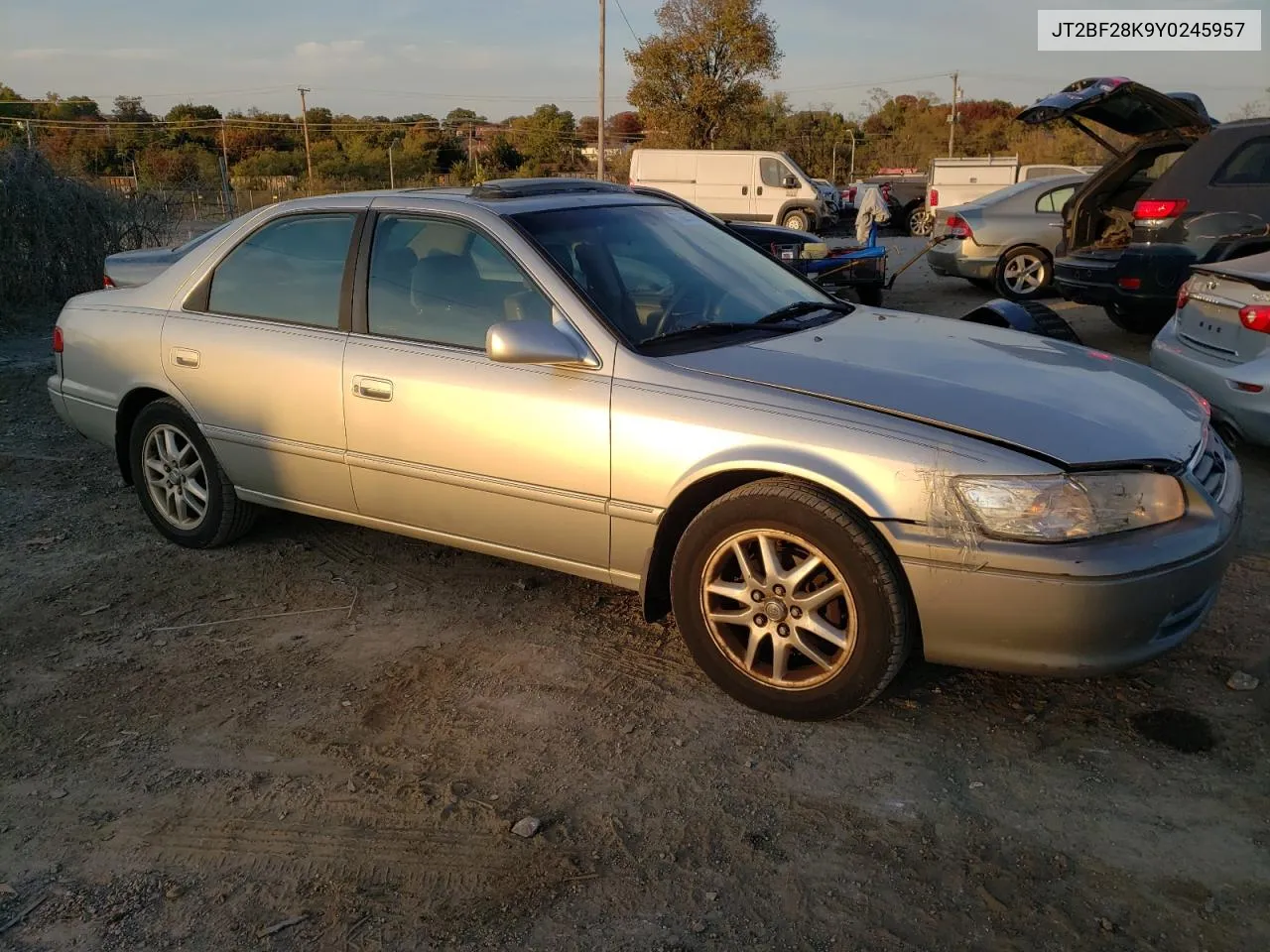 2000 Toyota Camry Le VIN: JT2BF28K9Y0245957 Lot: 78207104