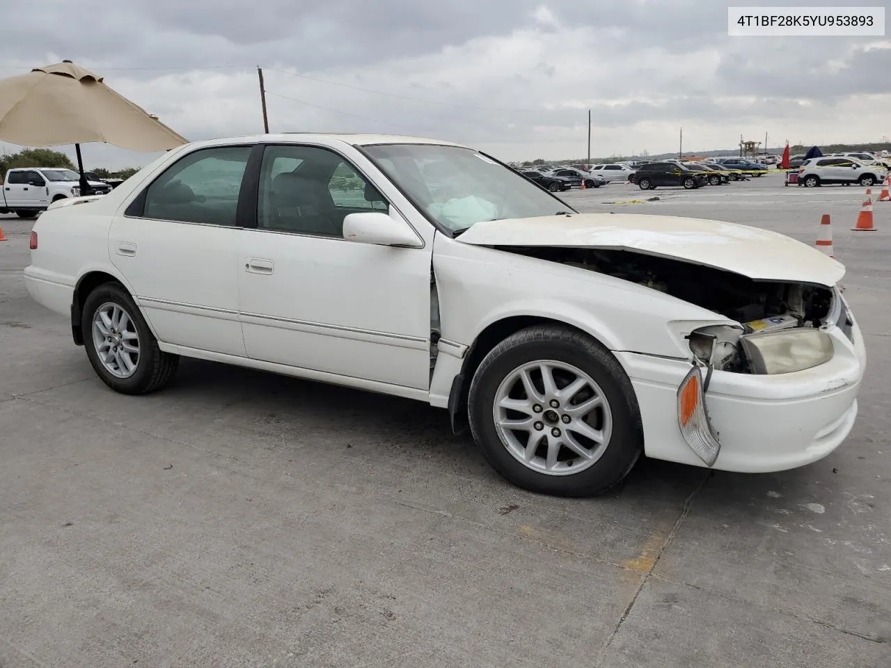 2000 Toyota Camry Le VIN: 4T1BF28K5YU953893 Lot: 78225384