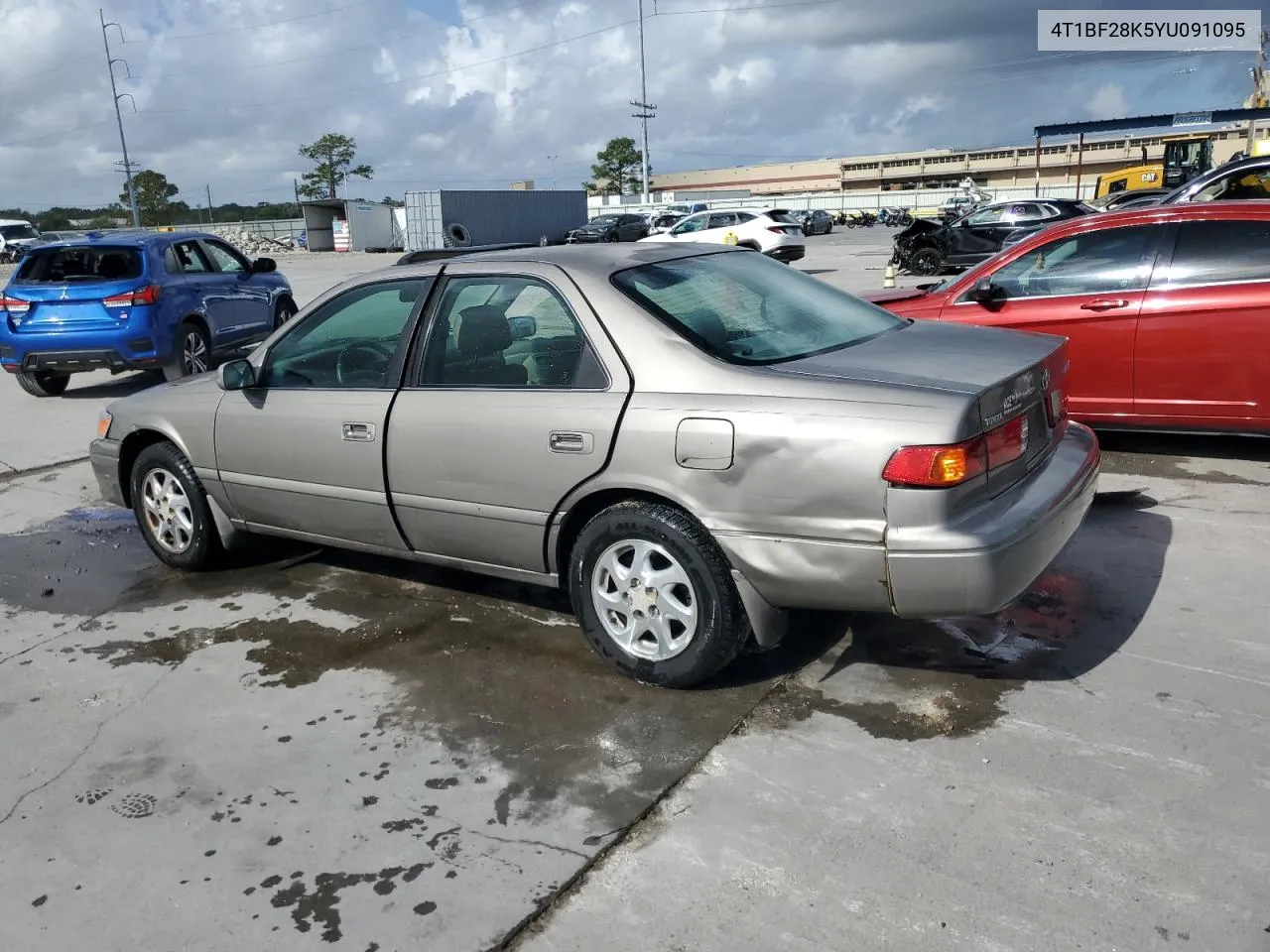 2000 Toyota Camry Le VIN: 4T1BF28K5YU091095 Lot: 79079814