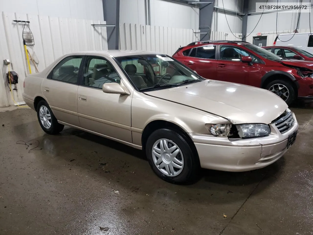 2000 Toyota Camry Le VIN: 4T1BF28K5YU956972 Lot: 80028494