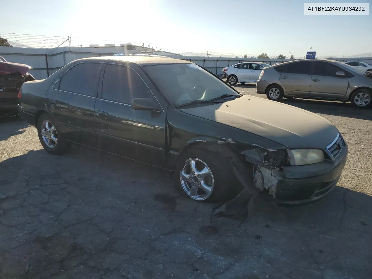 2000 Toyota Camry Le VIN: 4T1BF22K4YU934292 Lot: 80100854