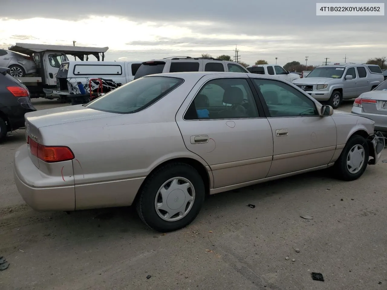 2000 Toyota Camry Ce VIN: 4T1BG22K0YU656052 Lot: 80127504