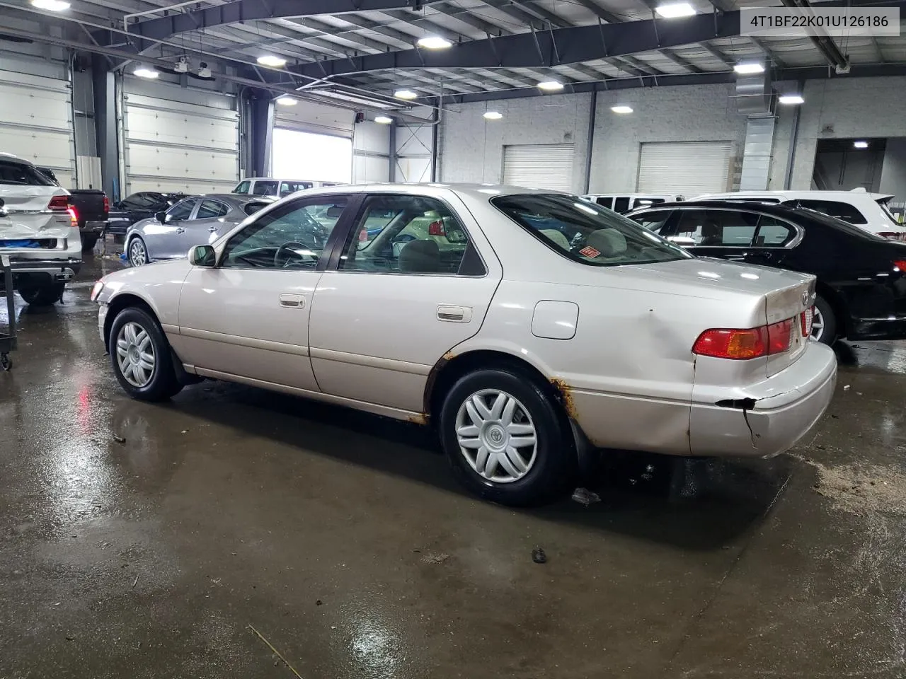 2001 Toyota Camry Le VIN: 4T1BF22K01U126186 Lot: 64171034