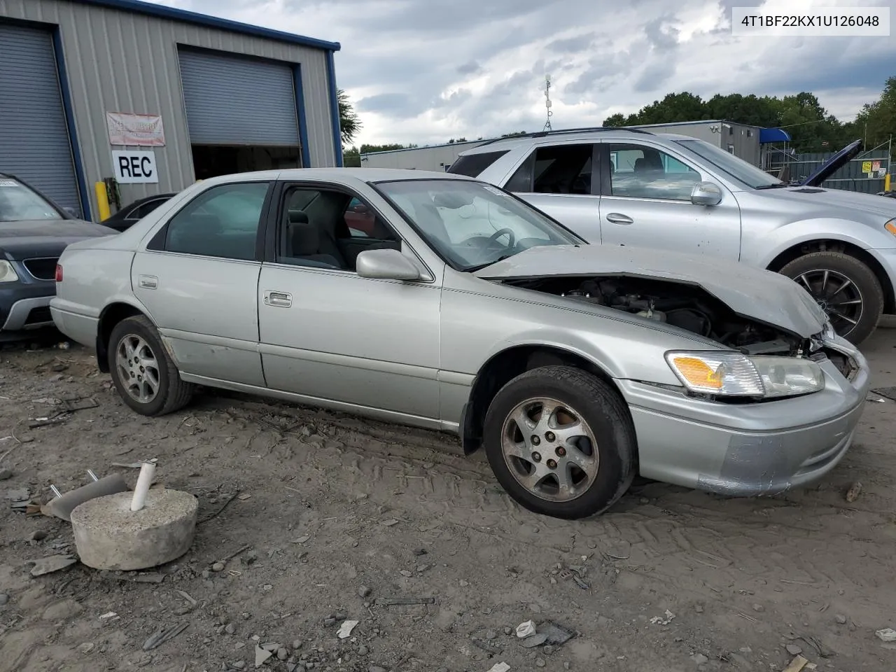 4T1BF22KX1U126048 2001 Toyota Camry Le