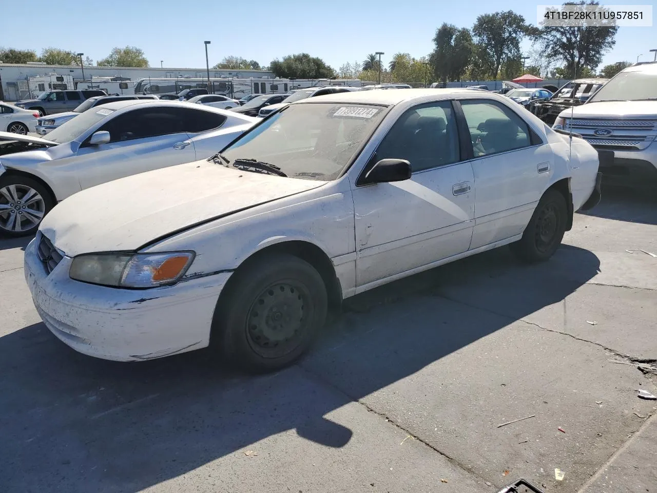 2001 Toyota Camry Le VIN: 4T1BF28K11U957851 Lot: 73991274