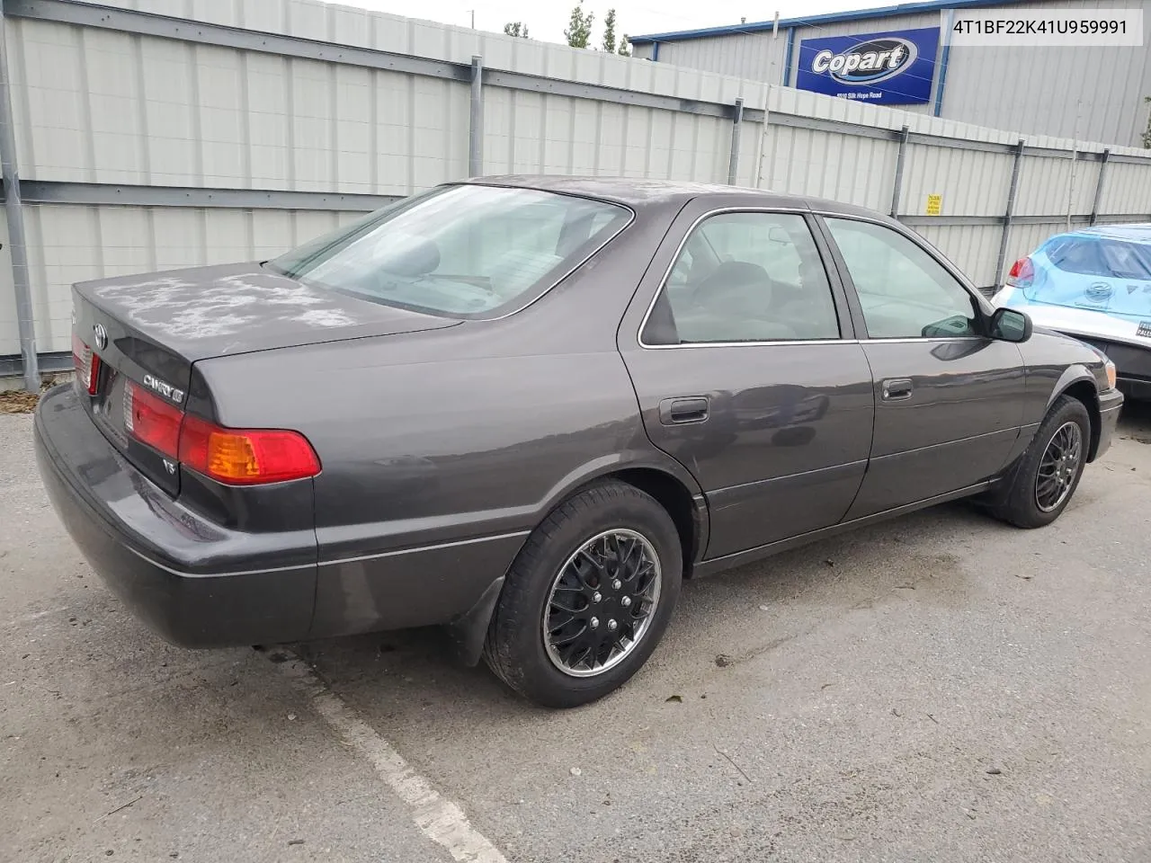 2001 Toyota Camry Le VIN: 4T1BF22K41U959991 Lot: 74670474