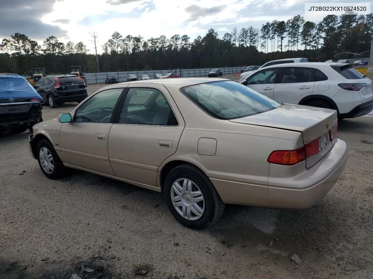 2001 Toyota Camry Ce VIN: JT2BG22KX10574520 Lot: 77965354