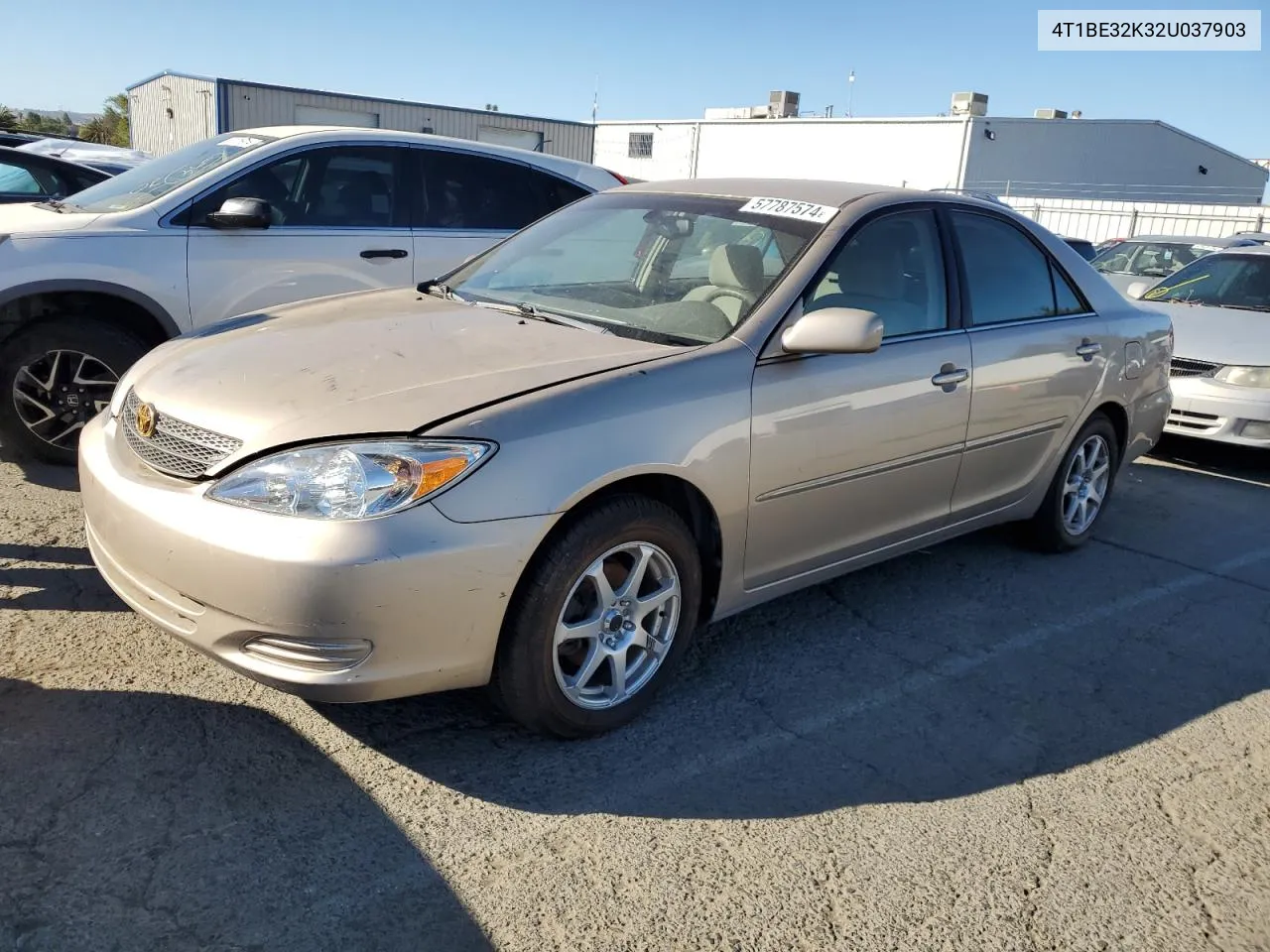 2002 Toyota Camry Le VIN: 4T1BE32K32U037903 Lot: 57787574