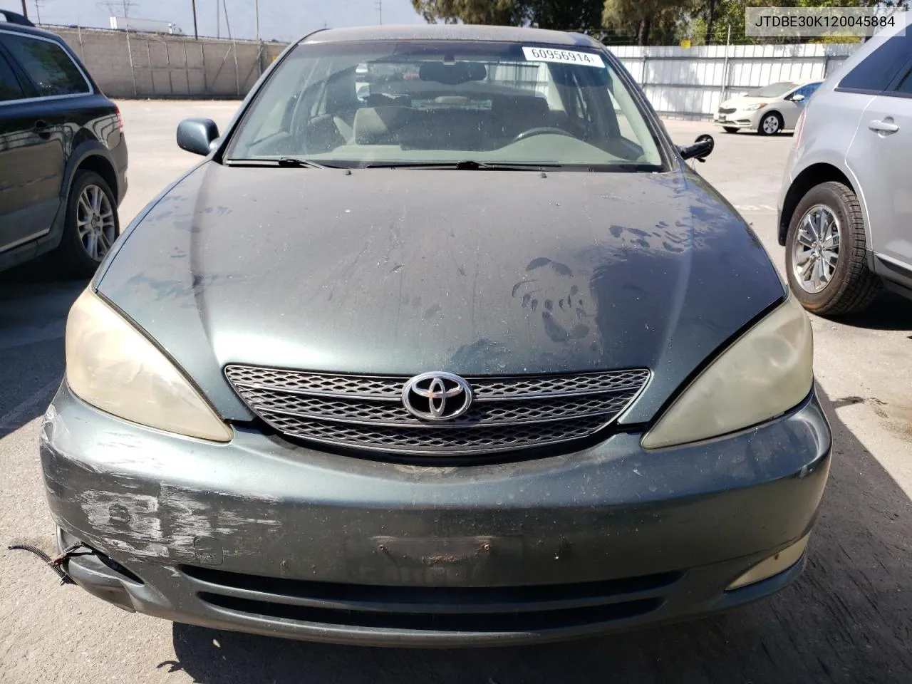 JTDBE30K120045884 2002 Toyota Camry Le