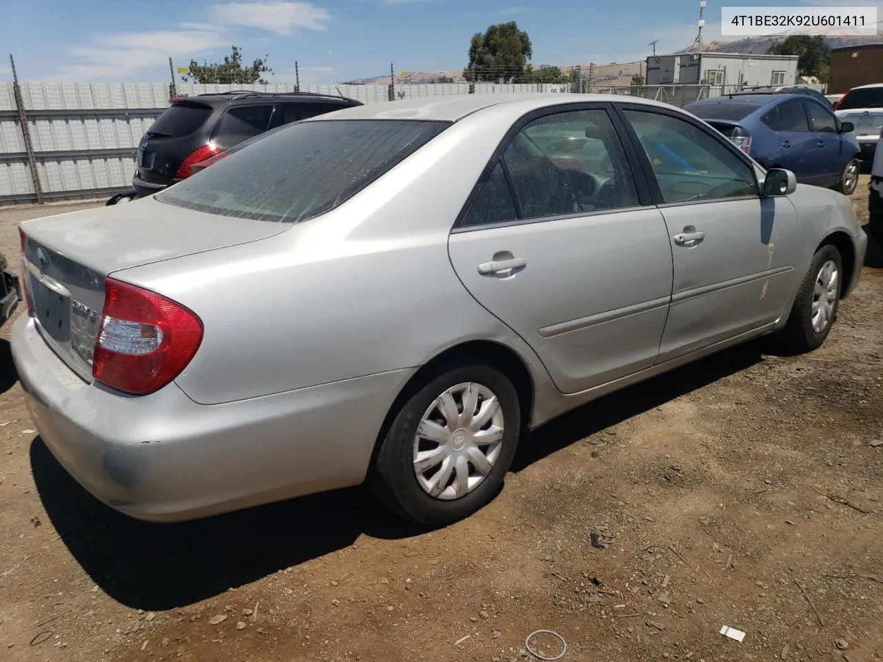 2002 Toyota Camry Le VIN: 4T1BE32K92U601411 Lot: 65682554