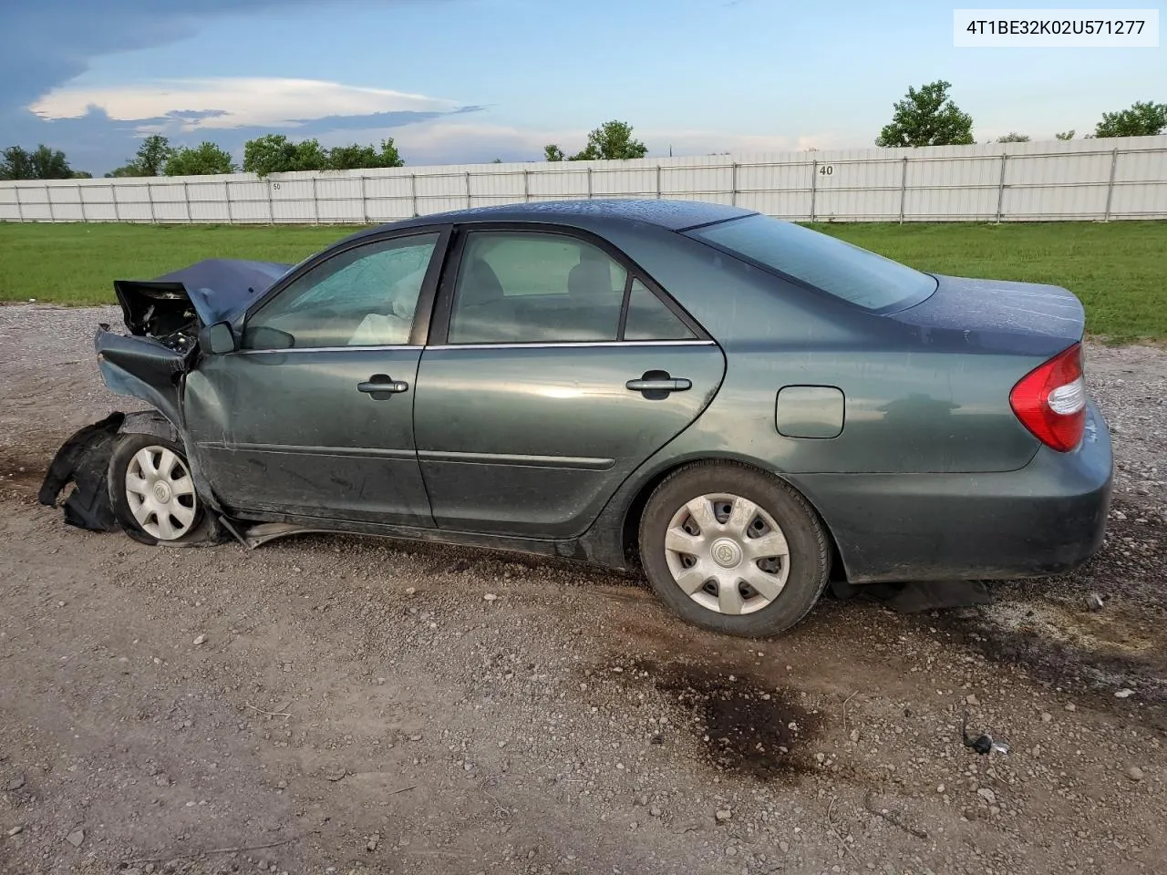 2002 Toyota Camry Le VIN: 4T1BE32K02U571277 Lot: 69227764