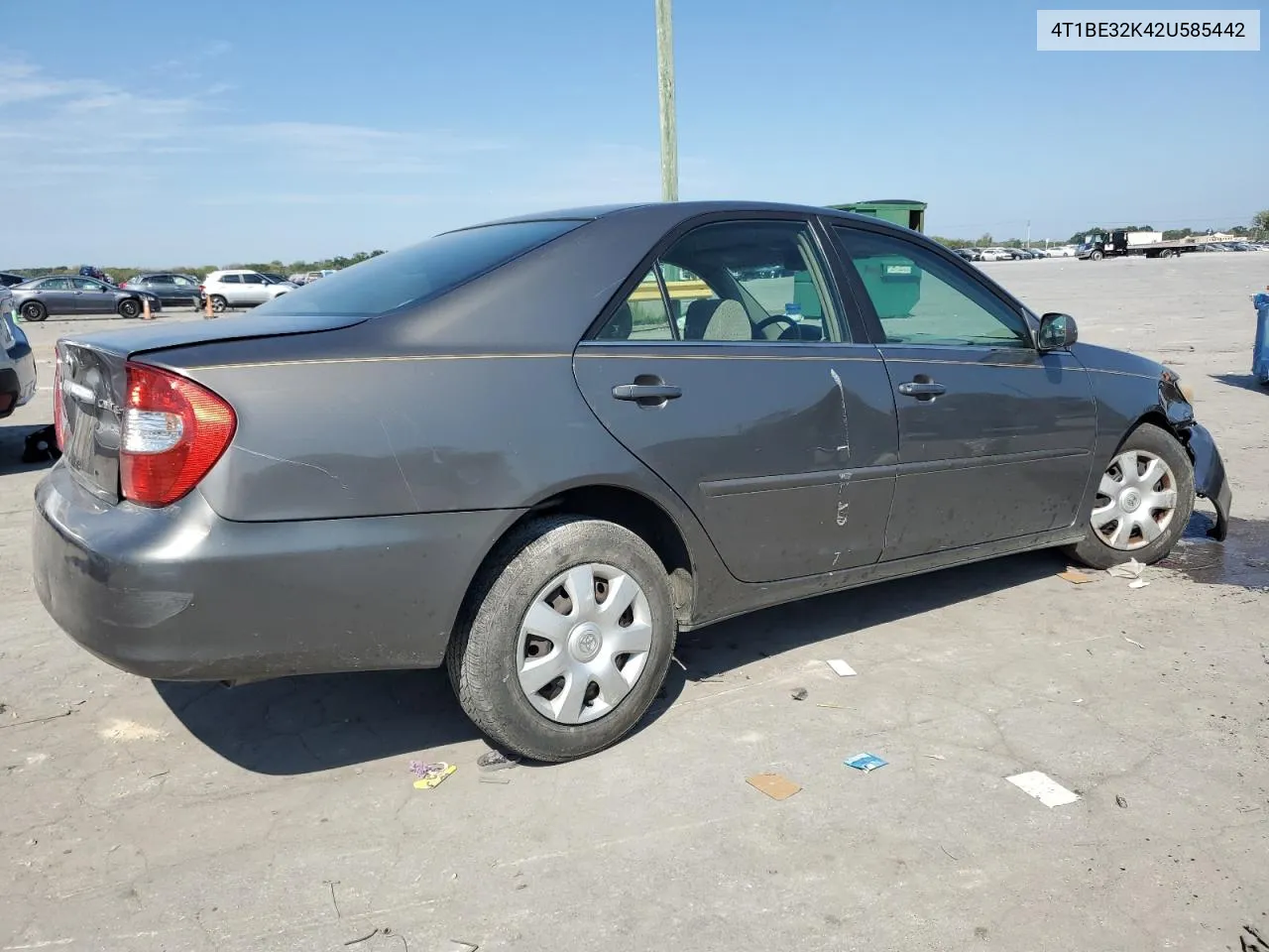 4T1BE32K42U585442 2002 Toyota Camry Le