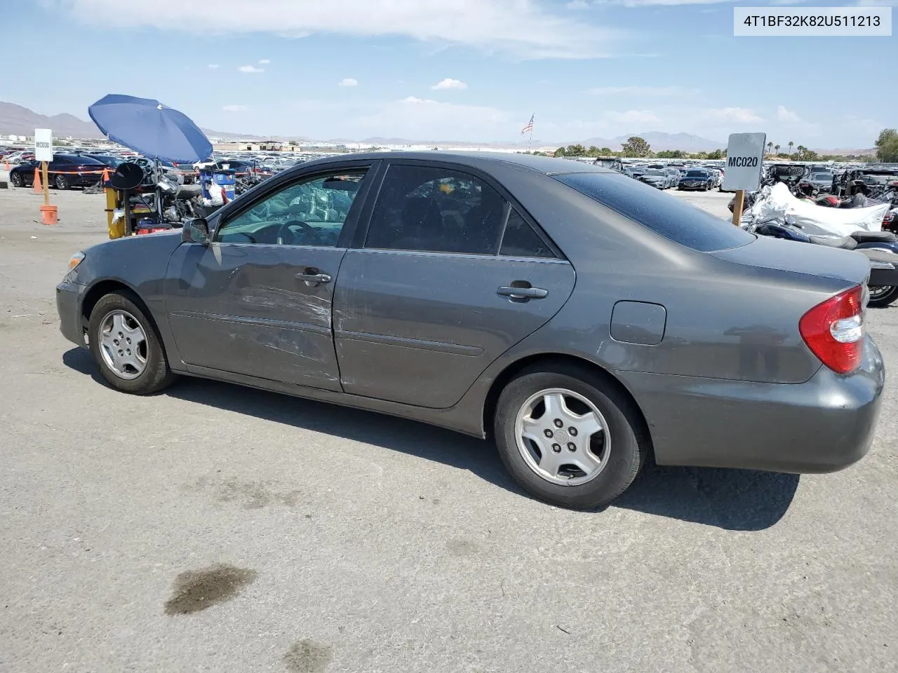 2002 Toyota Camry Le VIN: 4T1BF32K82U511213 Lot: 70813064