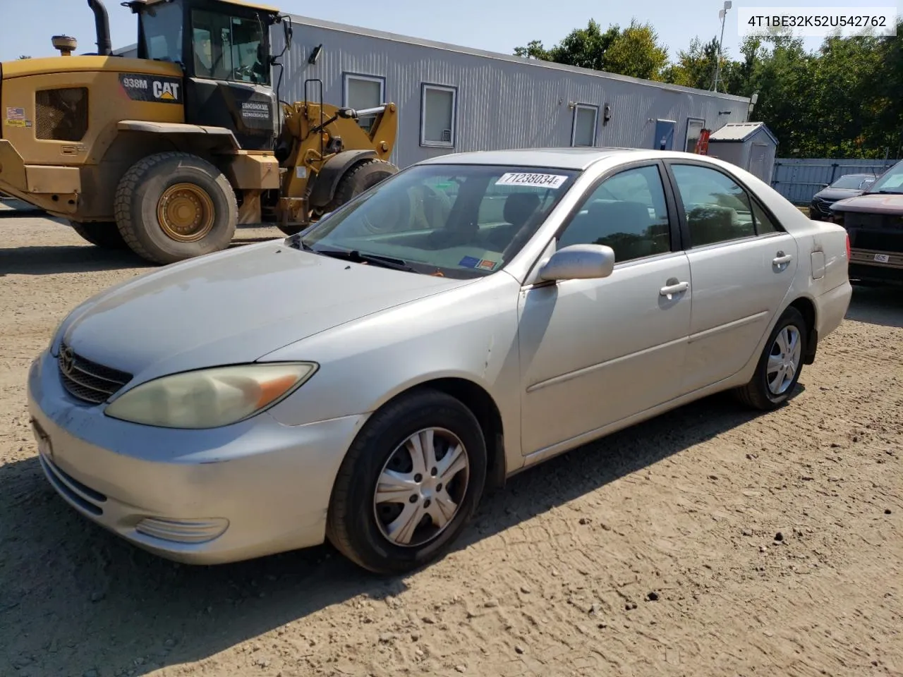 2002 Toyota Camry Le VIN: 4T1BE32K52U542762 Lot: 71238034