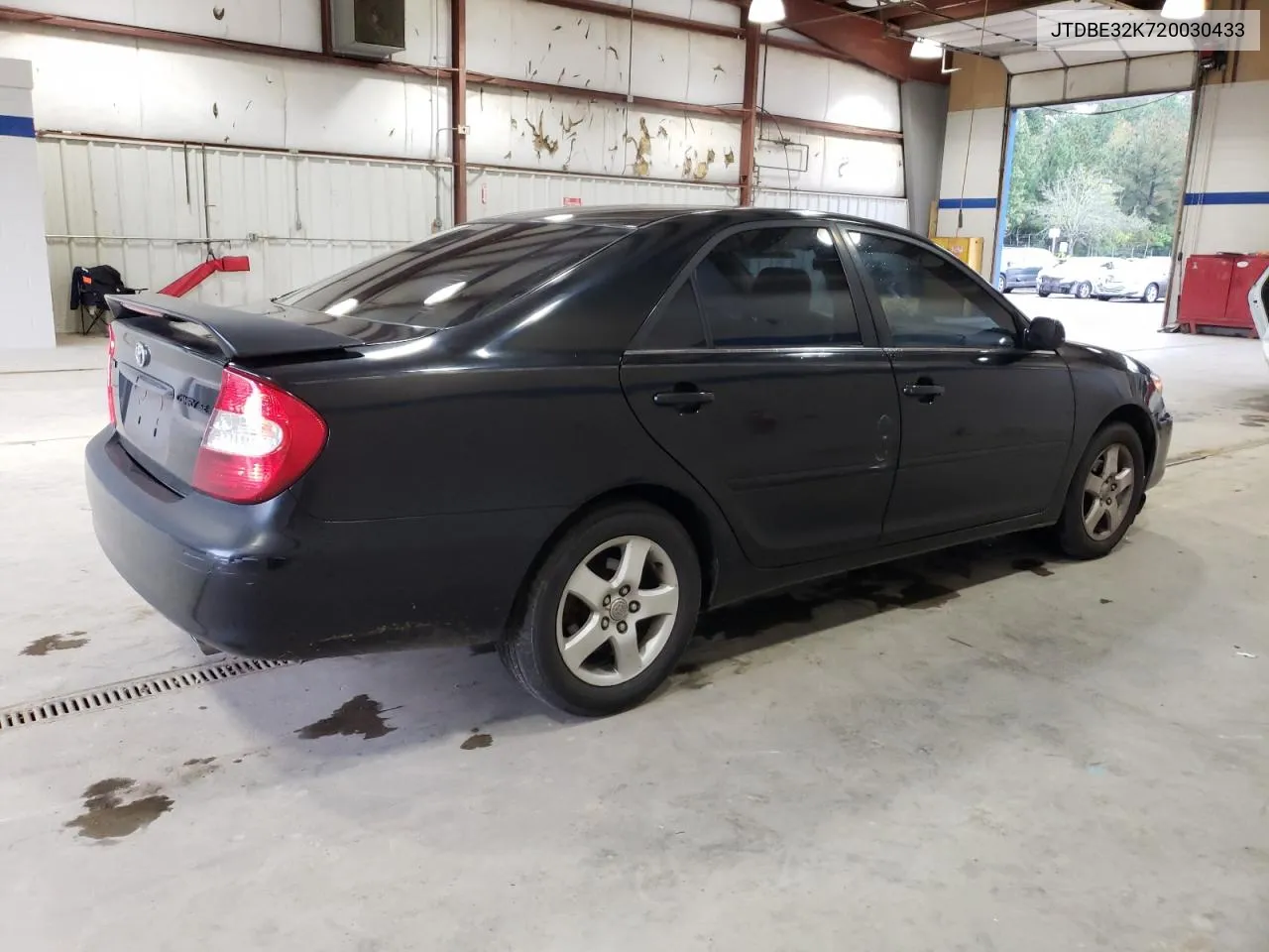 2002 Toyota Camry Le VIN: JTDBE32K720030433 Lot: 72459624