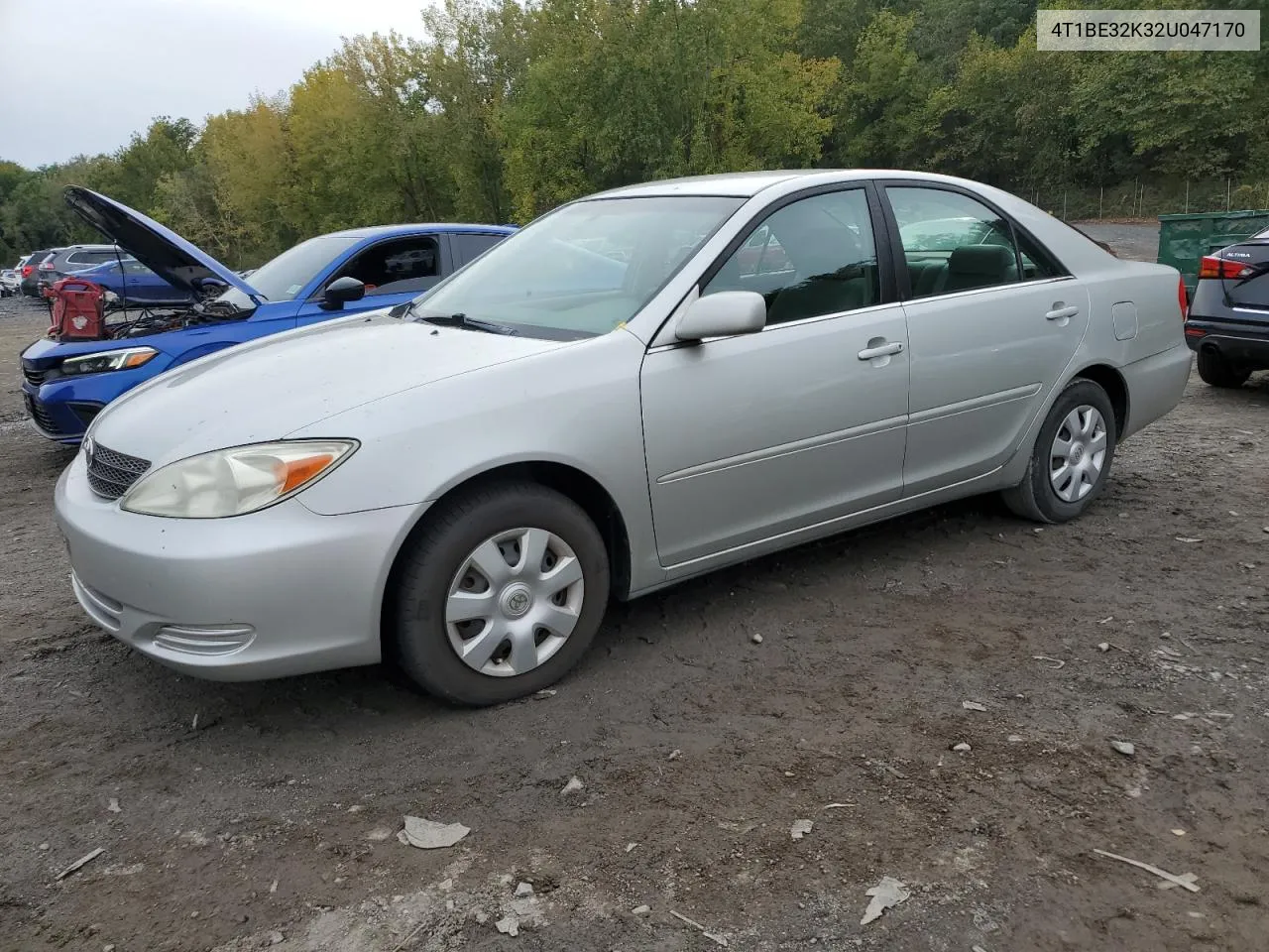 2002 Toyota Camry Le VIN: 4T1BE32K32U047170 Lot: 73436474