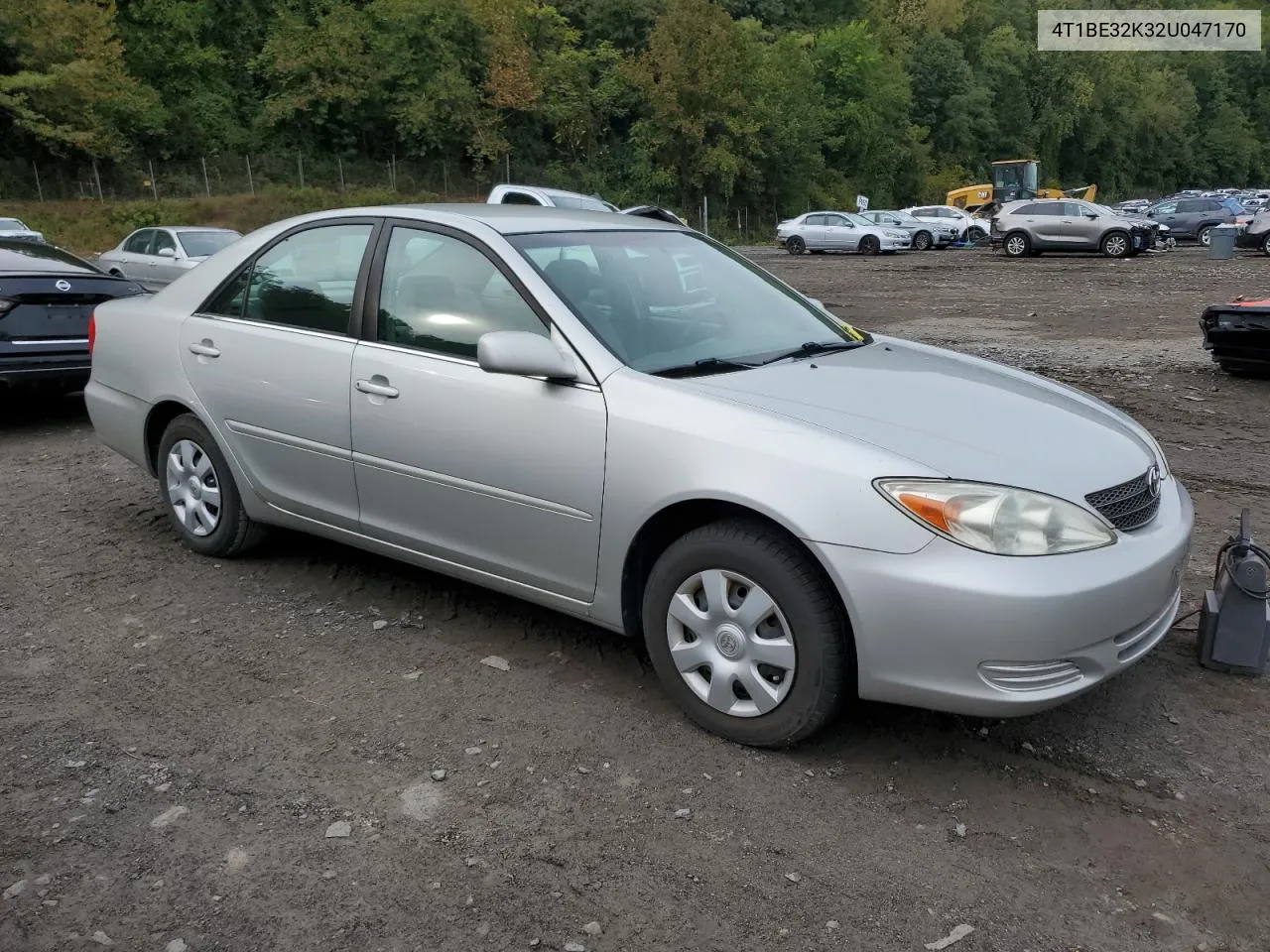 2002 Toyota Camry Le VIN: 4T1BE32K32U047170 Lot: 73436474