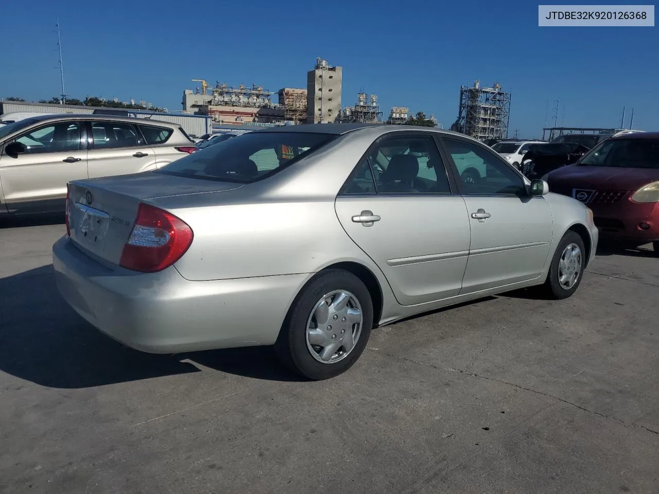 2002 Toyota Camry Le VIN: JTDBE32K920126368 Lot: 73971864