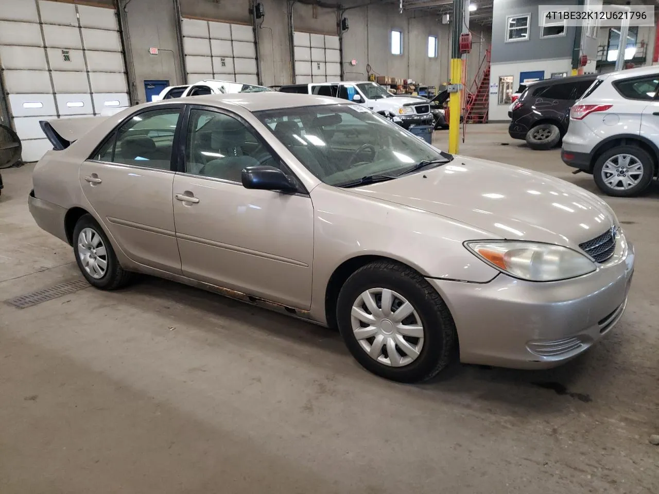 2002 Toyota Camry Le VIN: 4T1BE32K12U621796 Lot: 74287154