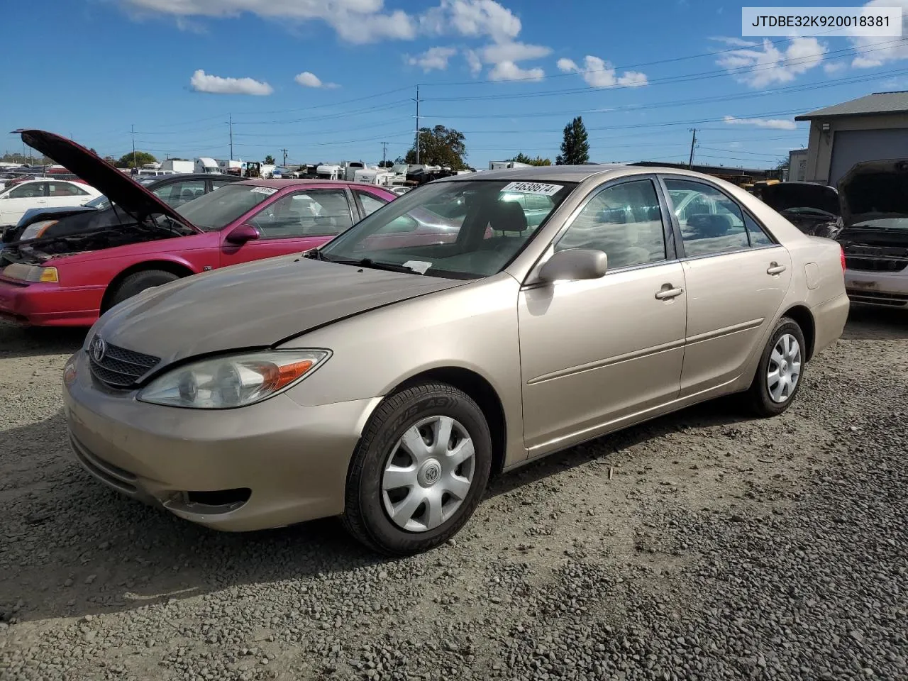 2002 Toyota Camry Le VIN: JTDBE32K920018381 Lot: 74638674