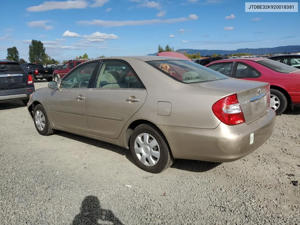 2002 Toyota Camry Le VIN: JTDBE32K920018381 Lot: 74638674