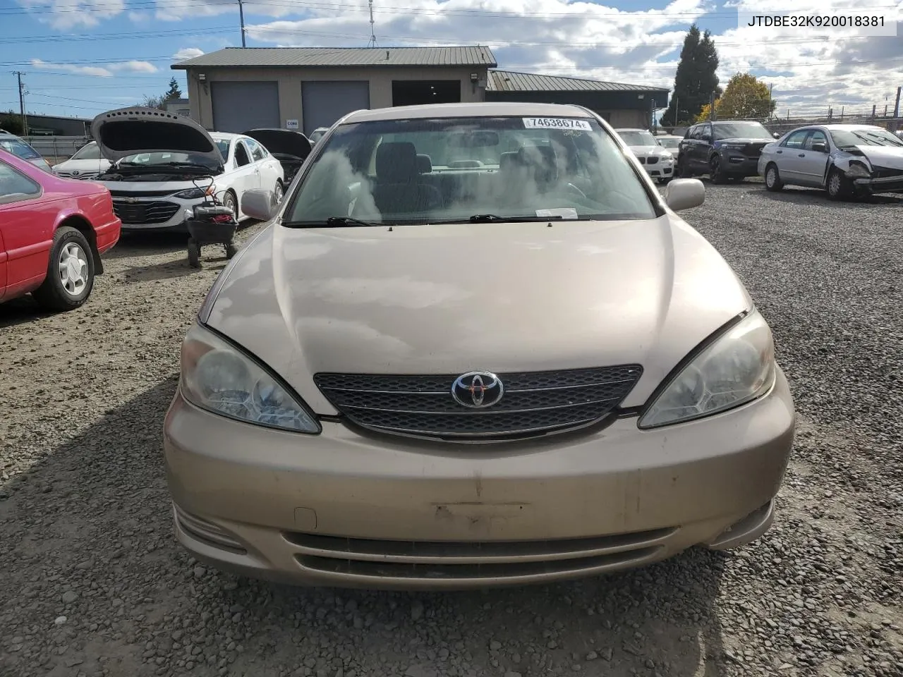 2002 Toyota Camry Le VIN: JTDBE32K920018381 Lot: 74638674