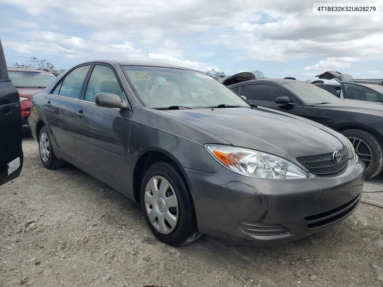 2002 Toyota Camry Le VIN: 4T1BE32K52U628279 Lot: 75241044