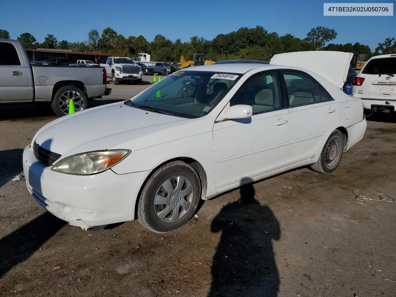 2002 Toyota Camry Le VIN: 4T1BE32K02U050706 Lot: 75454914