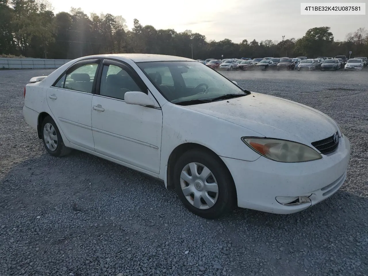 2002 Toyota Camry Le VIN: 4T1BE32K42U087581 Lot: 79263014