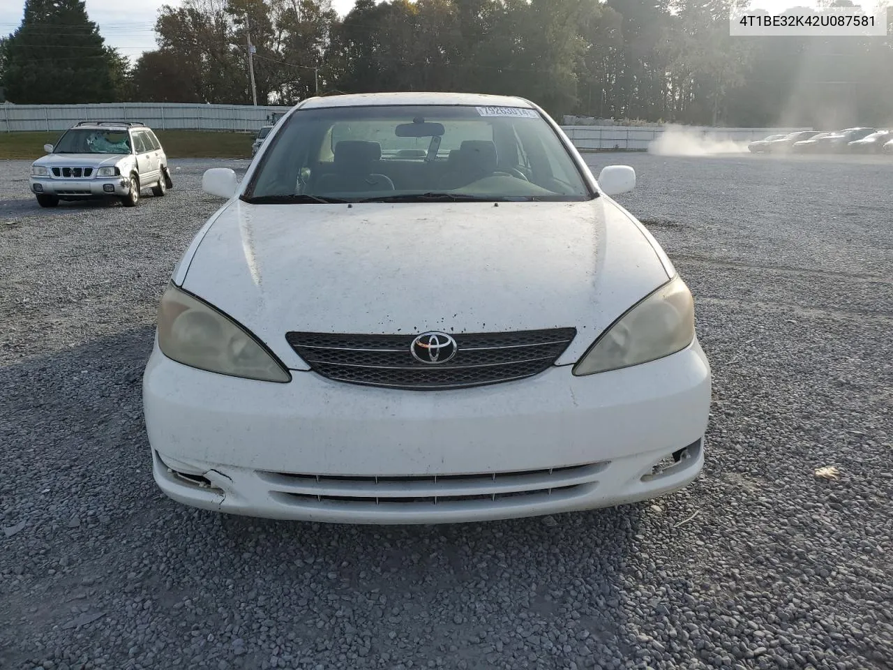 2002 Toyota Camry Le VIN: 4T1BE32K42U087581 Lot: 79263014