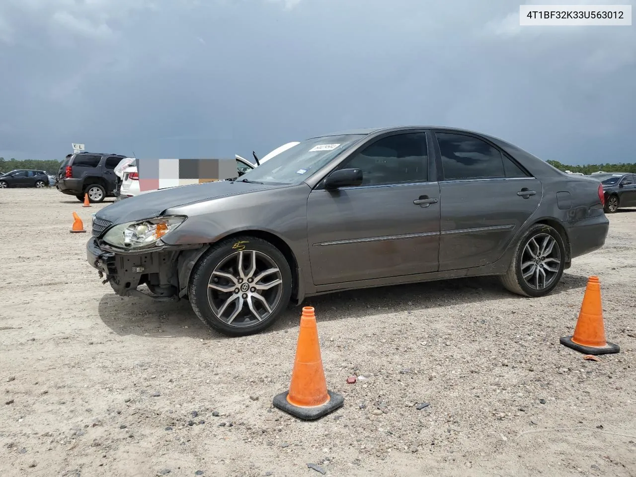 2003 Toyota Camry Le VIN: 4T1BF32K33U563012 Lot: 64429584