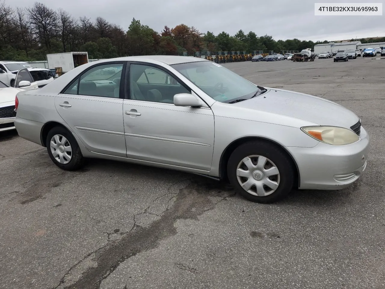 2003 Toyota Camry Le VIN: 4T1BE32KX3U695963 Lot: 65780124