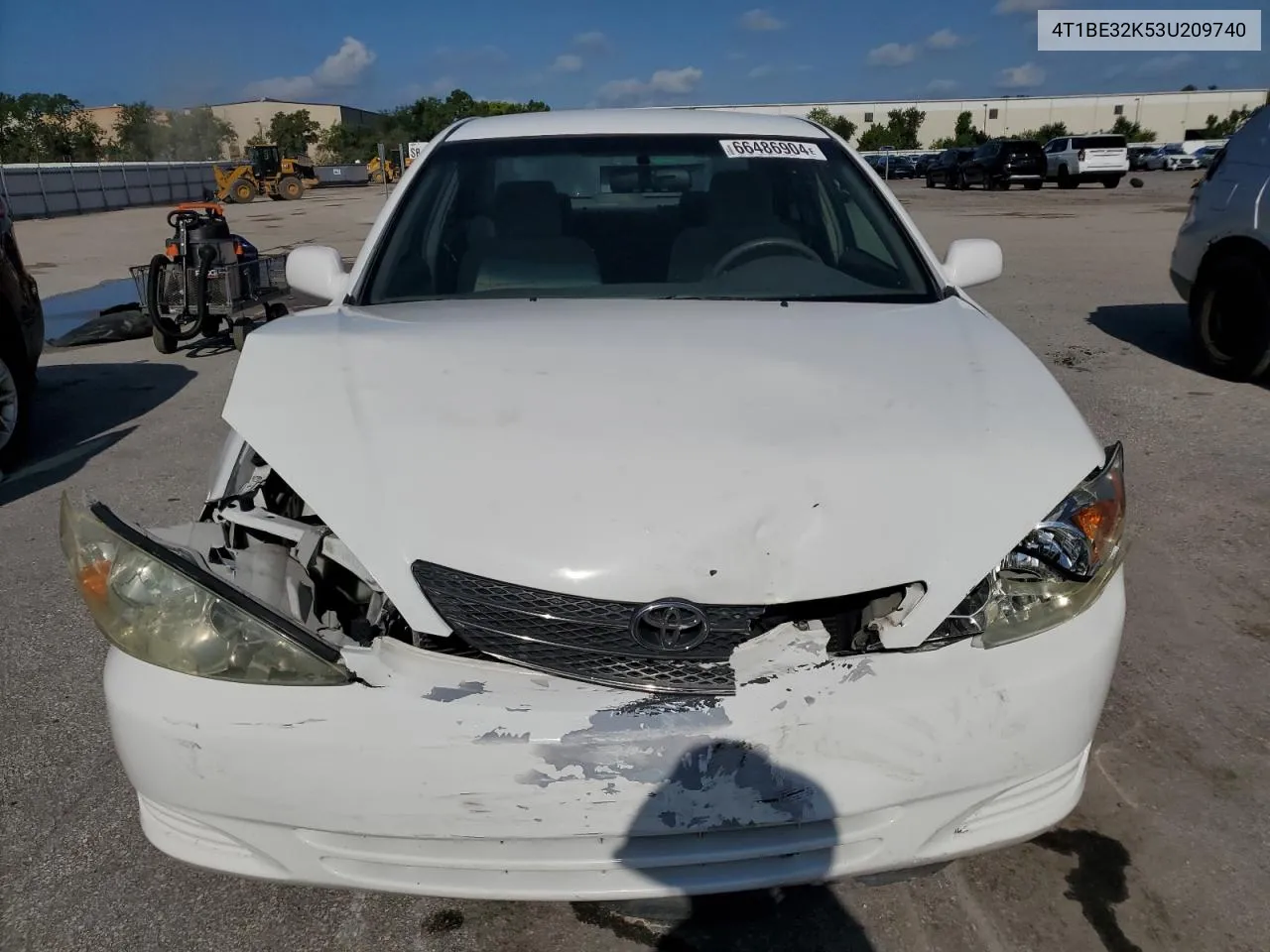 2003 Toyota Camry Le VIN: 4T1BE32K53U209740 Lot: 66486904