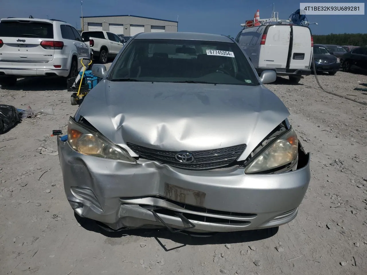 2003 Toyota Camry Le VIN: 4T1BE32K93U689281 Lot: 67745354