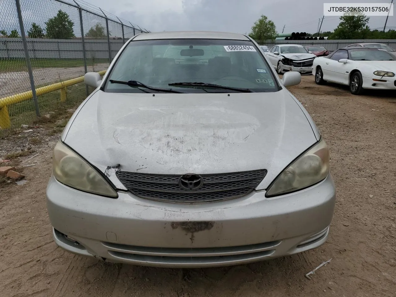 2003 Toyota Camry Le VIN: JTDBE32K530157506 Lot: 68852494