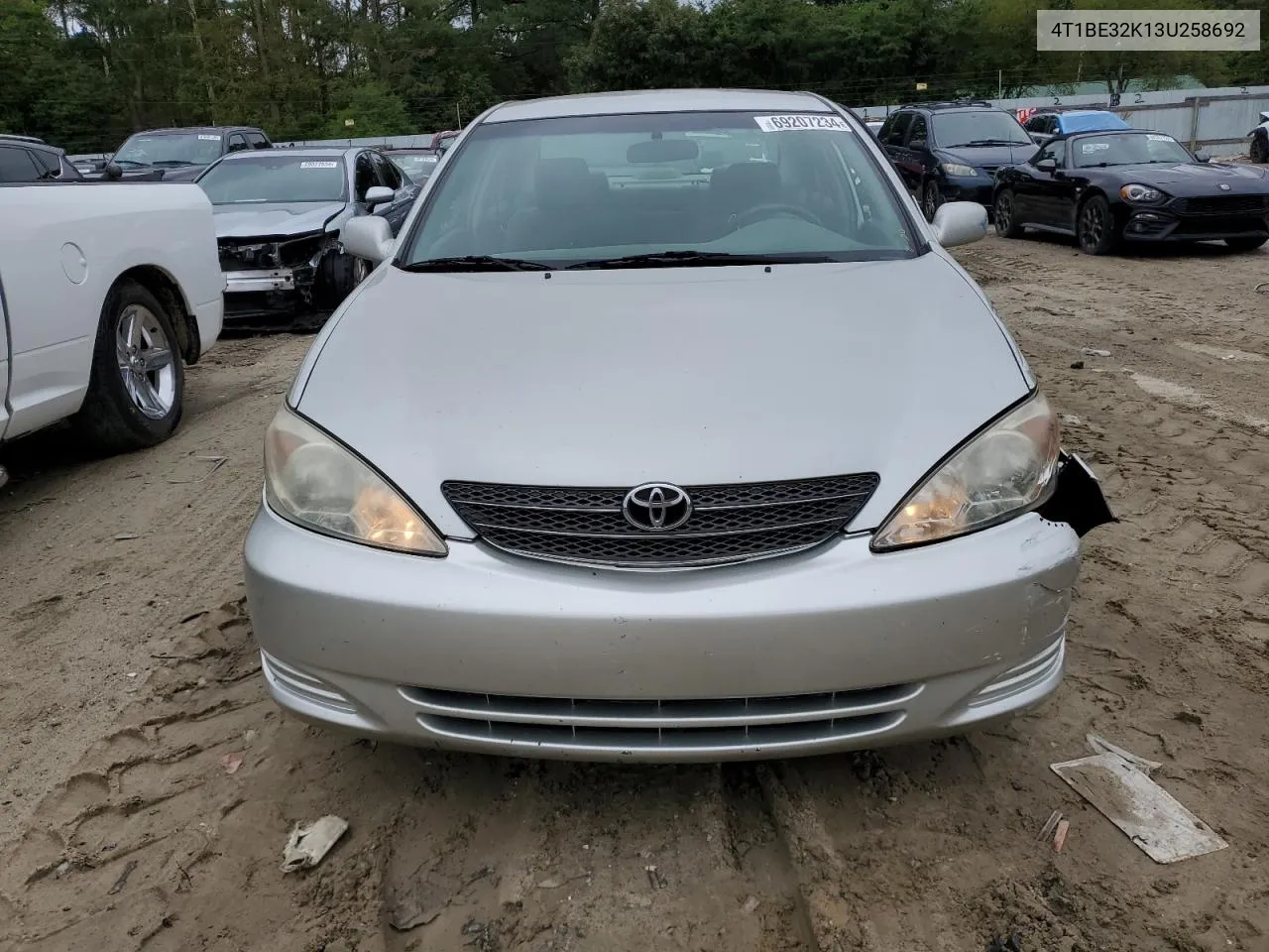 2003 Toyota Camry Le VIN: 4T1BE32K13U258692 Lot: 69207234