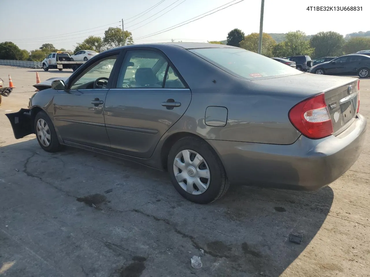 2003 Toyota Camry Le VIN: 4T1BE32K13U668831 Lot: 69265694