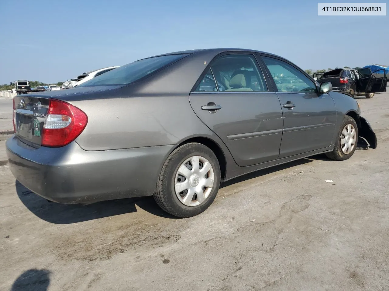 2003 Toyota Camry Le VIN: 4T1BE32K13U668831 Lot: 69265694