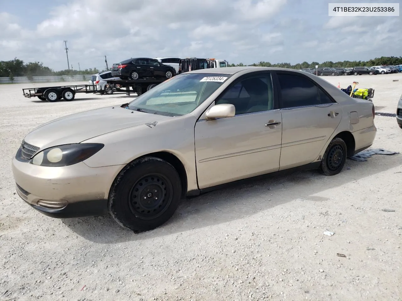 2003 Toyota Camry Le VIN: 4T1BE32K23U253386 Lot: 70126334