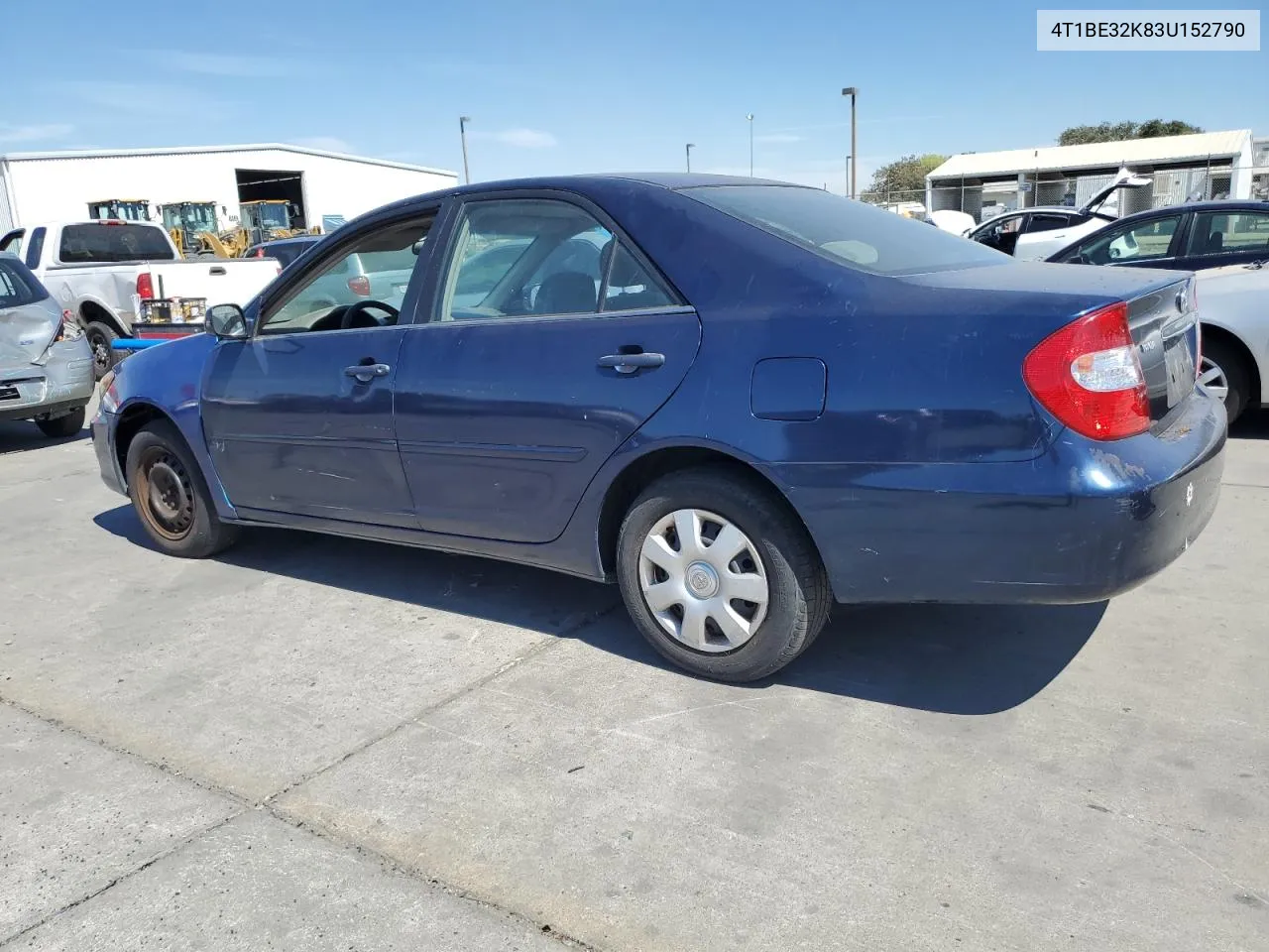 2003 Toyota Camry Le VIN: 4T1BE32K83U152790 Lot: 70631614