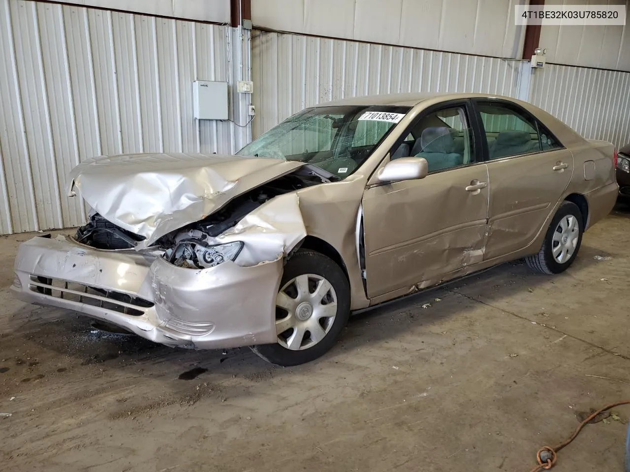 2003 Toyota Camry Le VIN: 4T1BE32K03U785820 Lot: 71013854